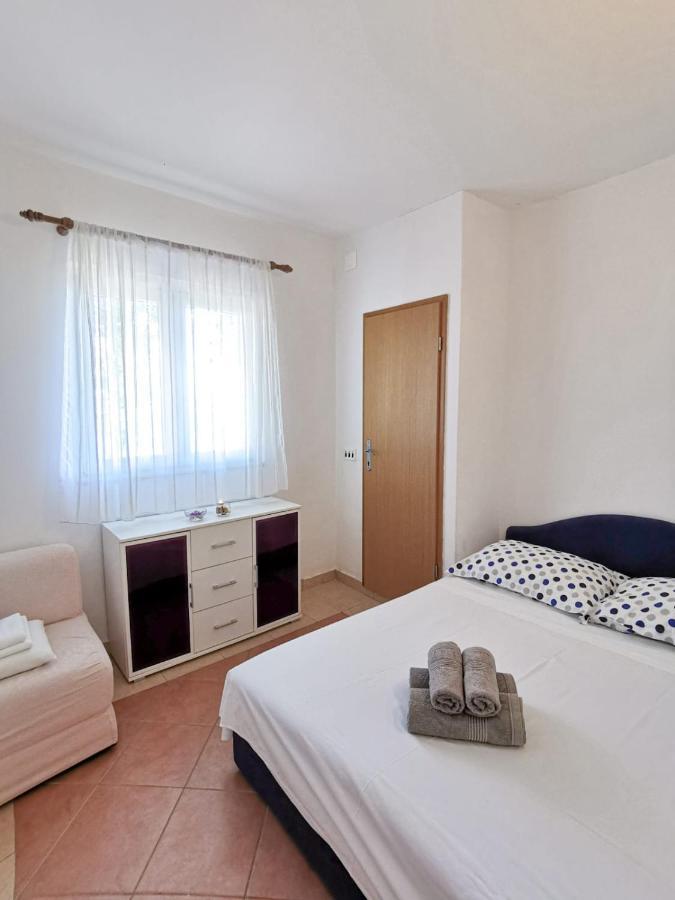 Apartments By The Sea Mimice, Omis - 14230 Екстериор снимка